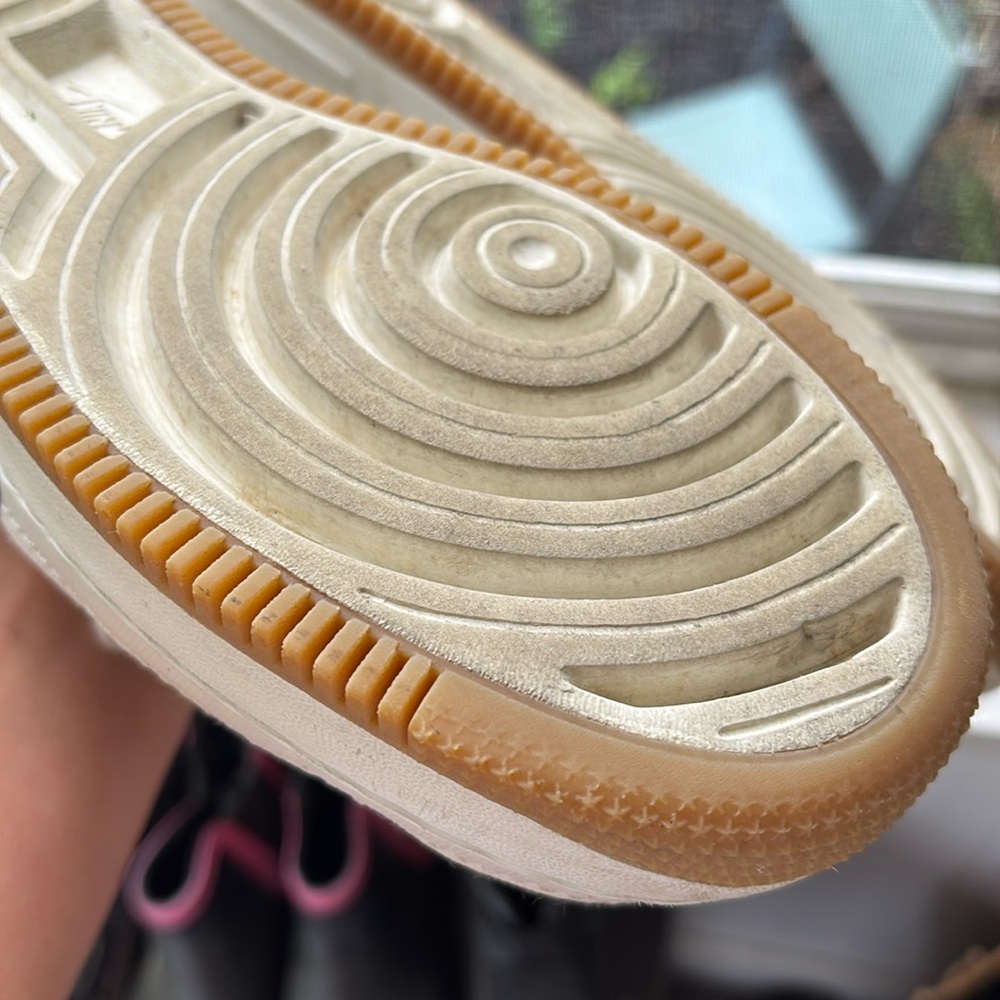 RARE Nike Air Force 1 Jester Lo in Desert Sand - Picture 7 of 9